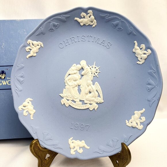 Wedgwood 1997 Christmas Plate Blue Jasperware Vintage Nativity Scene w/Box - Picture 1 of 8
